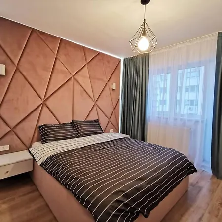 Koa - Pandora Apartment With Hidden Door Brasov